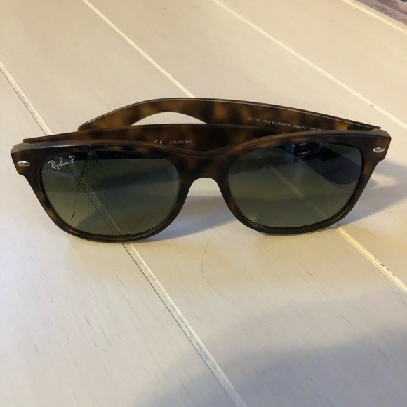 Ray-Ban Accessories - Ray Ban tortoiseshell sunglasses